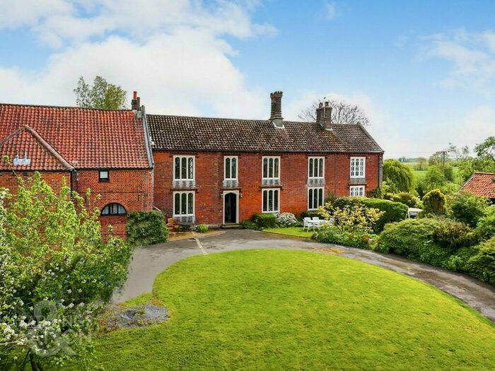 4 Bedroom Terraced House For Sale In School Road, Runham, Great Yarmouth, NR29