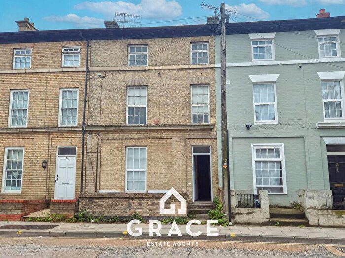 2 Bedroom Apartment To Rent In Woodbridge Road, Ipswich, IP4