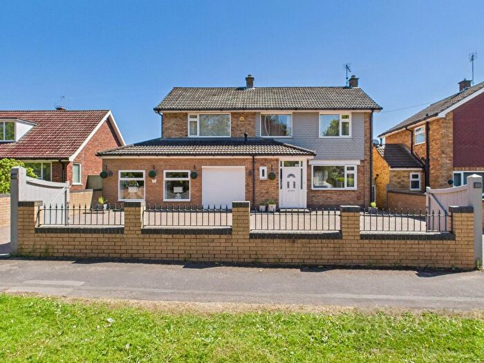 4 Bedroom Detached House For Sale In Marton Gate, Bridlington, YO16