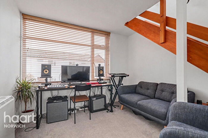 1 Bedroom Maisonette For Sale In Mandells Court, Norwich, NR3