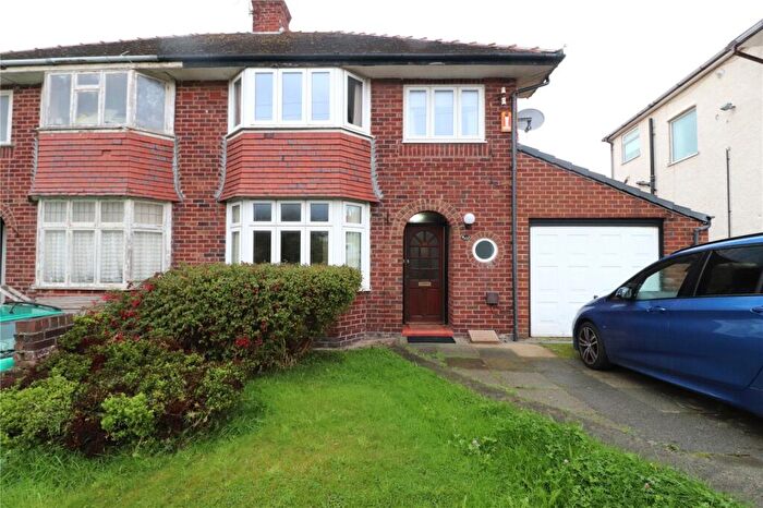 3 Bedroom Semi-Detached House To Rent In Gleggside, Wirral, Merseyside, CH48