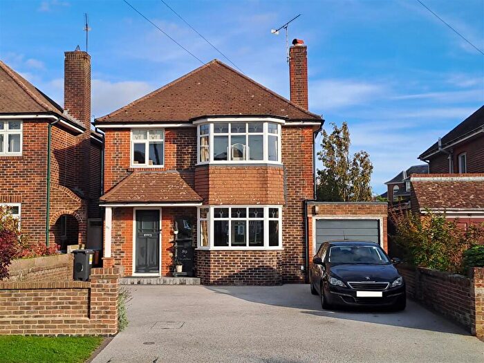 3 Bedroom Detached House For Sale In St. Marys Close, Littlehampton, BN17