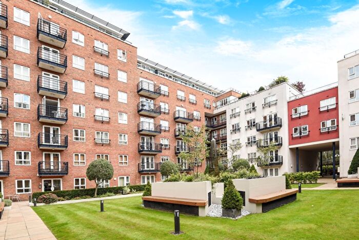 1 Bedroom Flat To Rent In Seven Kings Way, Kingston Upon Thames, Surrey, KT2