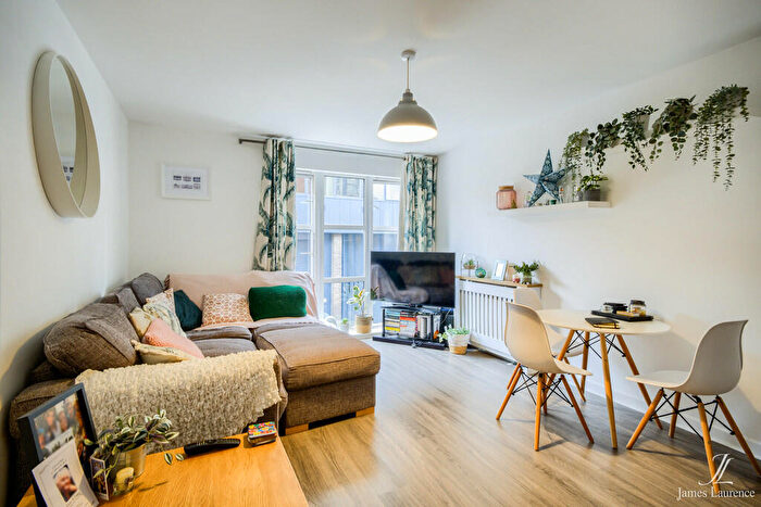 2 Bedroom Apartment For Sale In Hallmark Apartments, Newhall Hill, Jewellery Quarter, B1