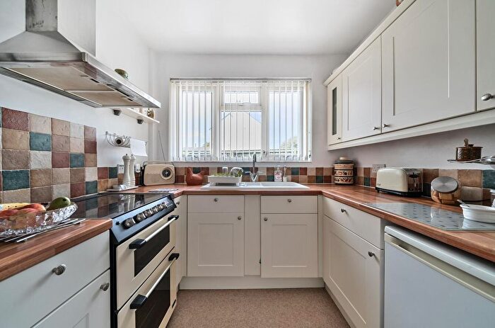 2 Bedroom Bungalow For Sale In Westcliff Road, Portland, DT5