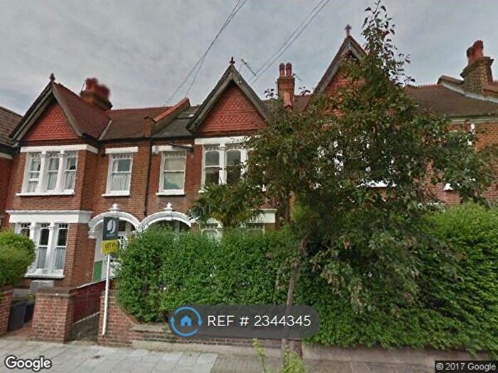 3 Bedroom Maisonette To Rent In Mantilla Road, London, SW17