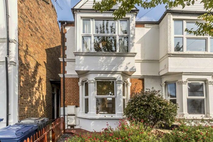 2 Bedroom Flat To Rent In Florence Road, London, W4