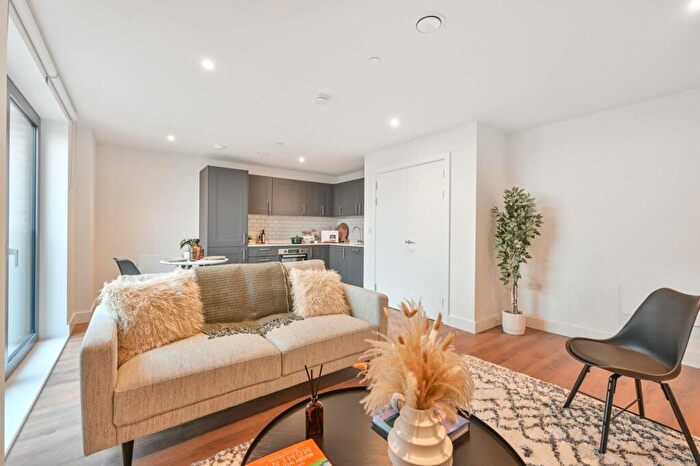 1 Bedroom Flat To Rent In Lofting House, Maidenhead, SL6