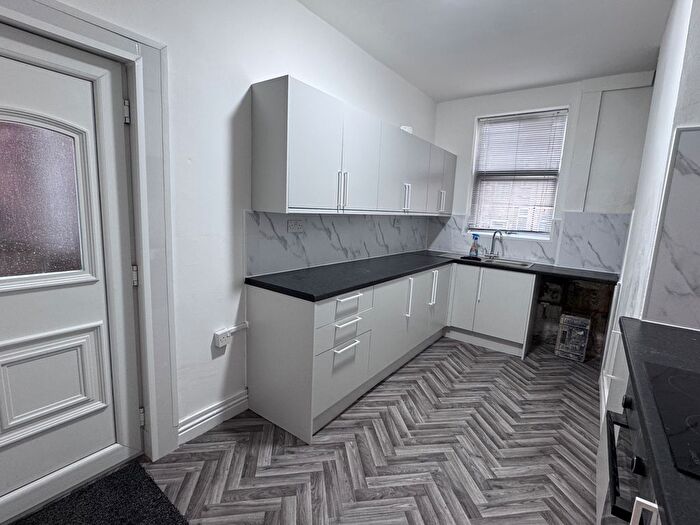 2 Bedroom Property To Rent In Carr View Avenue, Balby, Doncaster, DN4