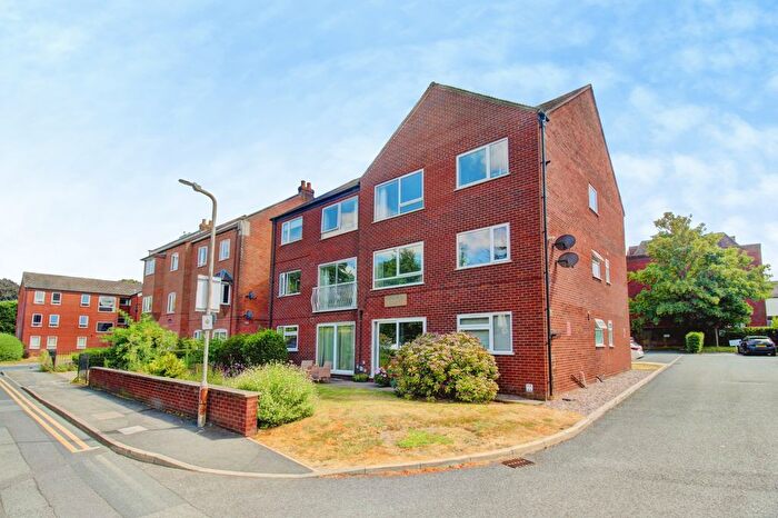 2 Bedroom Flat For Sale In Cathedral Court, Cross Keys, Lichfield, WS13