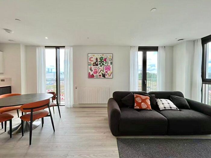 3 Bedroom Flat For Sale In Affinity View, London, E16