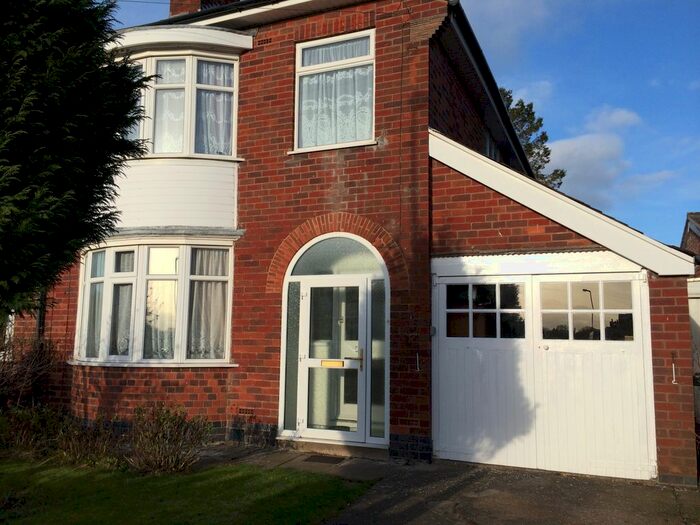 3 Bedroom Semi-Detached House To Rent In Romway Road, Evington, Leicester, LE5