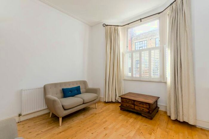 2 Bedroom Flat To Rent In Rainville Road, Hammersmith, London, W6