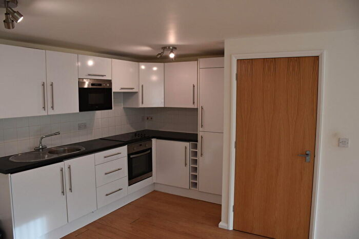 2 Bedroom Flat To Rent In Field Court, Stanton, IP31