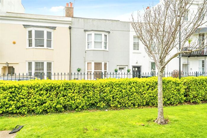 4 Bedroom Terraced House For Sale In The Steyne, Bognor Regis, West Sussex, PO21