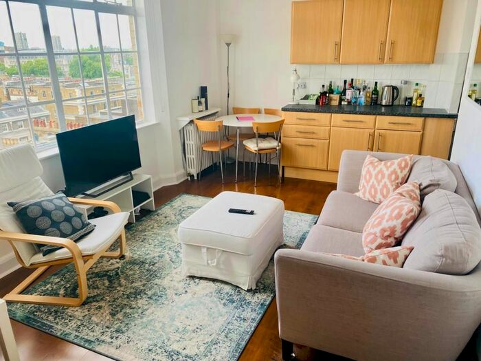 1 Bedroom Flat To Rent In Upper Woburn Place, Bloomsbury, WC1H