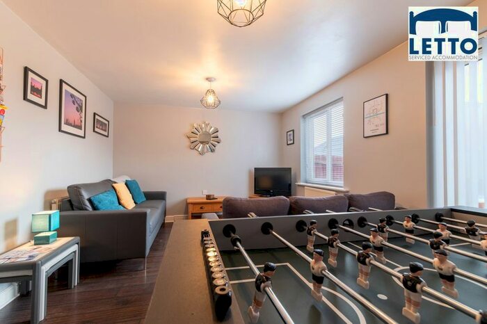 4 Bedroom Flat To Rent In Hargate Way, Peterborough, PE7