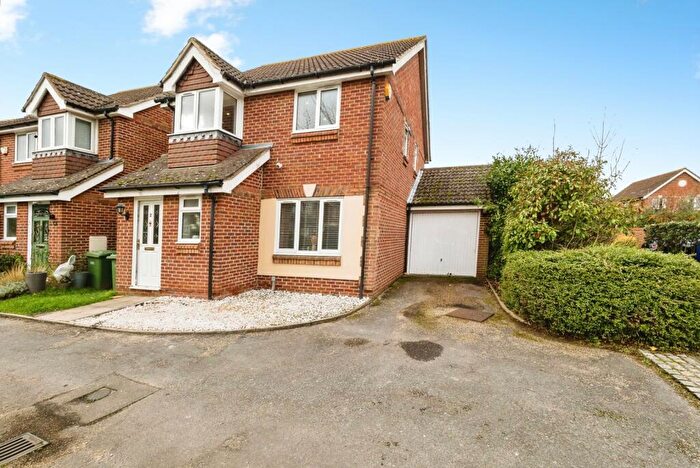 3 Bedroom Detached House For Sale In Nordmann Place, South Ockendon, Essex, RM15
