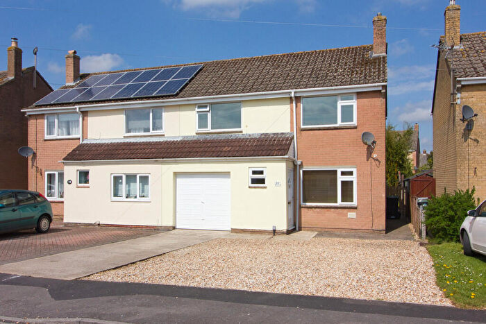 3 Bedroom Semi-Detached House For Sale In Thames Crescent, Melksham, SN12