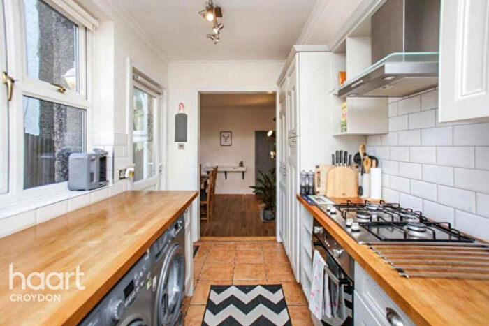 3 Bedroom Semi Detached House To Rent In Churchill Road, South Croydon, CR2