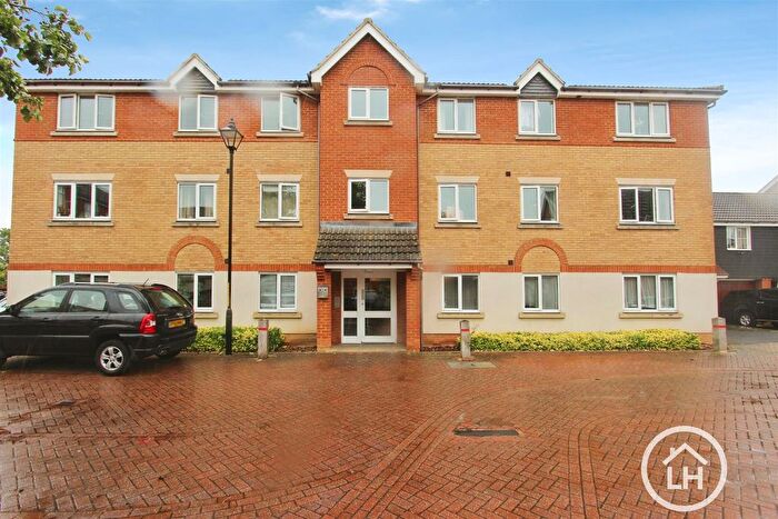 2 Bedroom Flat For Sale In Bismuth House, Bismuth Drive, ME10