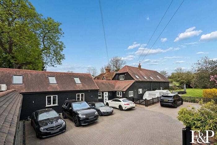5 Bedroom Detached House For Sale In Stoke Green, Stoke Poges, SL2