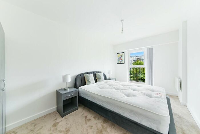 2 Bedroom Flat To Rent In Beaufort Park, Beaufort Square, Colindale, London, NW9
