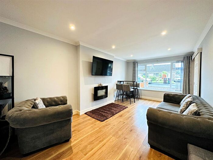 2 Bedroom Semi-Detached Bungalow For Sale In Cedar Close, Thorpe Willoughby, Selby, YO8