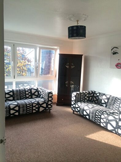 1 Bedroom Flat To Rent In Bateman Close, Barking, IG11