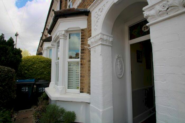 2 Bedroom Property To Rent In Lynton Road, Croydon, CR0