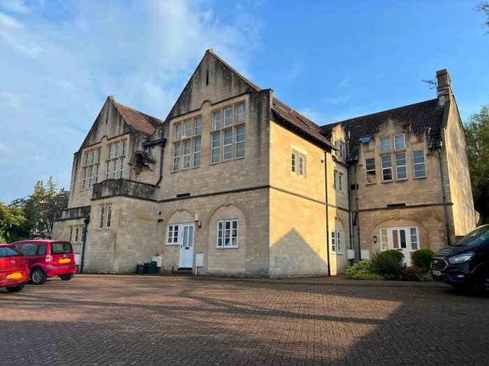 2 Bedroom Flat To Rent In Armes Court, Bath, BA2