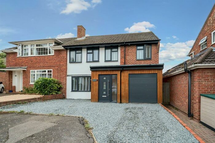4 Bedroom Semi-Detached House For Sale In Belmont Close, Maidstone, ME16