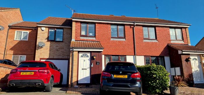 4 Bedroom Semi-Detached House To Rent In Latching Close, Romford, Essex, RM3