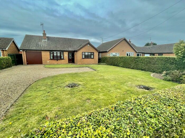 3 Bedroom Detached Bungalow For Sale In Broadgate, Sutton St James, PE12