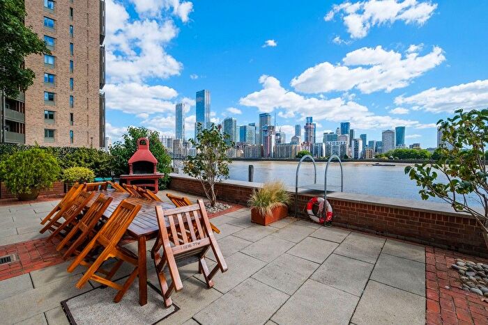 3 Bedroom Flat To Rent In Odessa Street, London, SE16