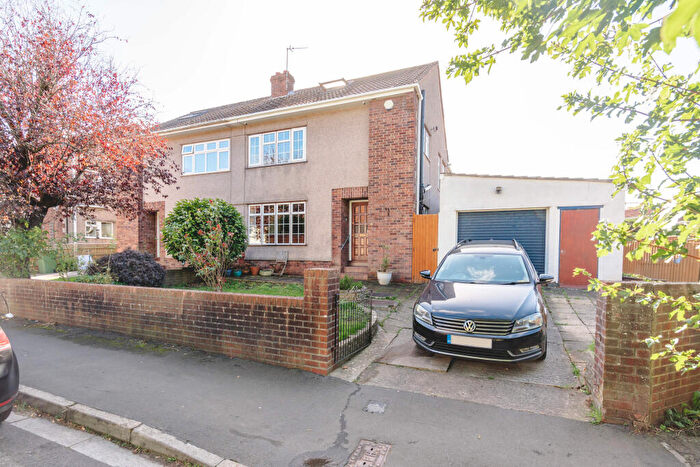 4 Bedroom House For Sale In Westfield Road, Westbury-on-Trym, Bristol, BS9