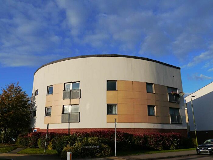 2 Bedroom Flat To Rent In Spectre Court, Hatfield, AL10