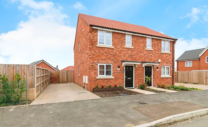 2 Bedroom Semi-Detached House For Sale In Ecclestone Rise, Bungay, NR35