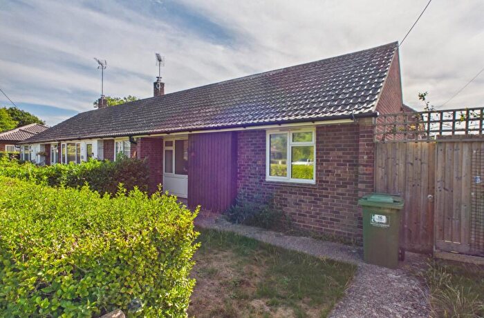 1 Bedroom Bungalow For Sale In Dove House Close, Fowlmere, Royston, SG8