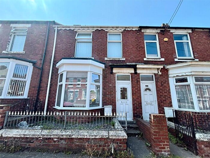 3 Bedroom Terraced House To Rent In Station Avenue South, Fencehouses, DH4