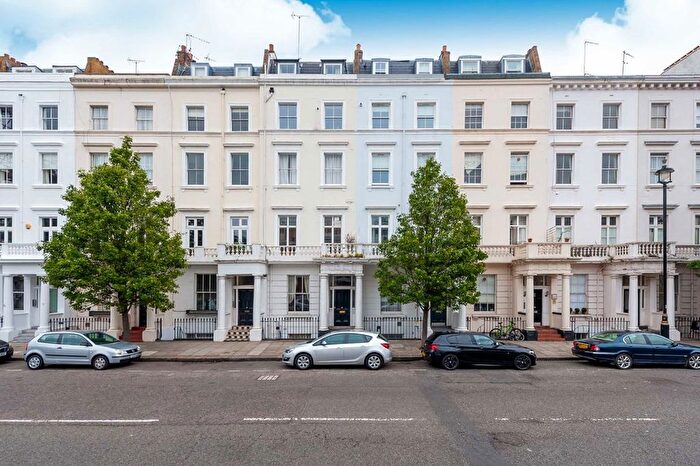 2 Bedroom Flat To Rent In Claverton Street, London, SW1V