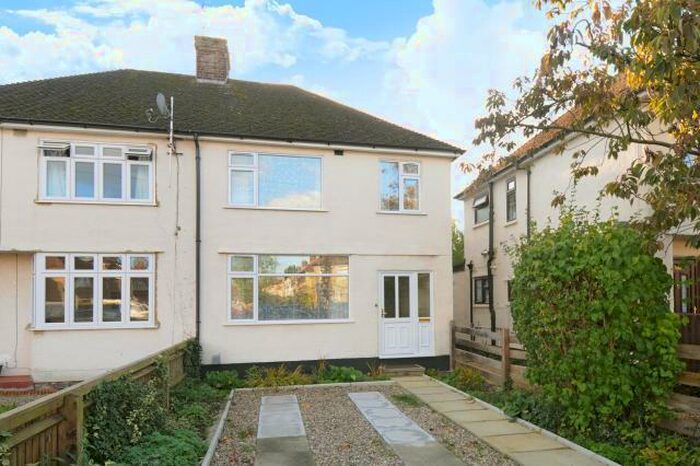 3 Bedroom Semi-Detached House To Rent In Cowley, Oxford, OX1