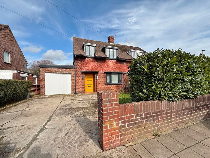 3 Bedroom Semi-Detached House For Sale In Old Manor Way, Drayton, PO6