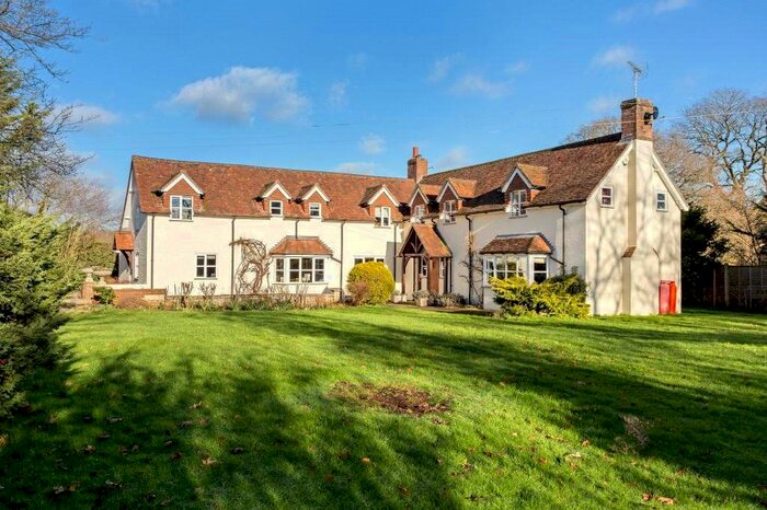 4 Bedroom Detached House For Sale In Cufaude Lane, Bramley, RG26