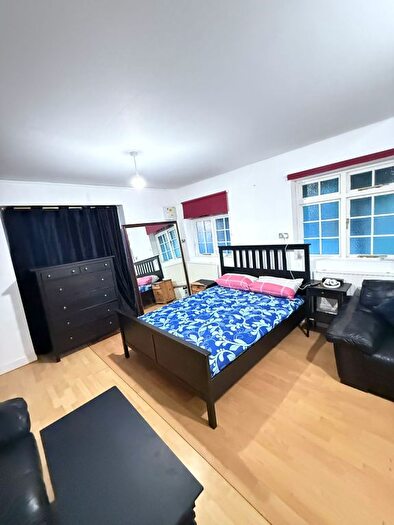 1 Bedroom Flat To Rent In Main Road, Romford, RM2