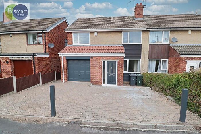 3 Bedroom Semi-Detached House For Sale In Drake Head Lane, Conisbrough, DN12