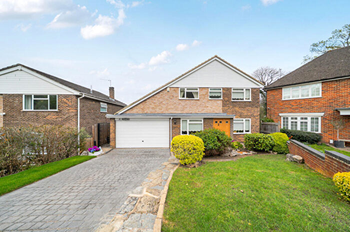 4 Bedroom Detached House For Sale In Hunts Mead Close, Chislehurst, Kent, BR7