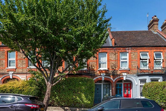 2 Bedroom Flat For Sale In Mersey Road, Walthamstow, E17