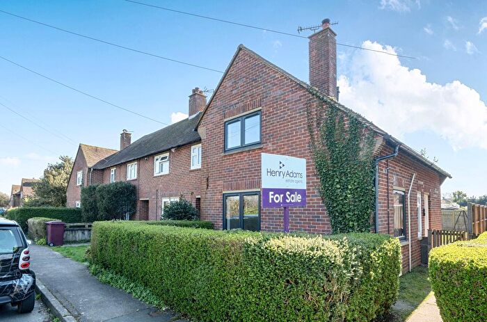 2 Bedroom End Terrace House For Sale In Farne Lane, Birdham, PO20