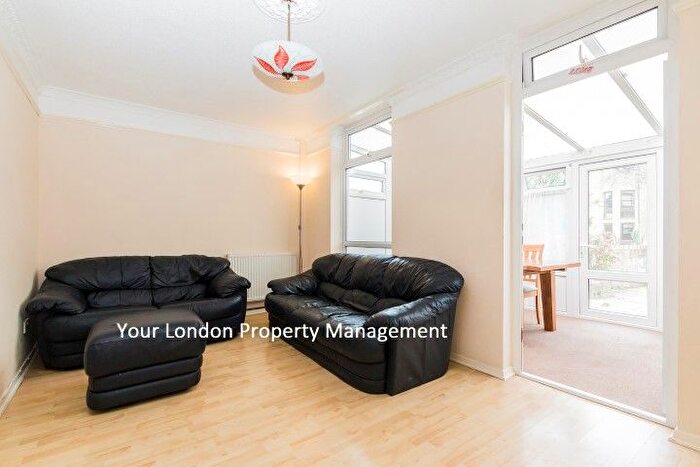 4 Bedroom Terraced House To Rent In The Village, Charlton, SE7